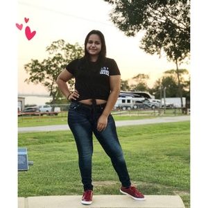 Meet your Posher, Allison